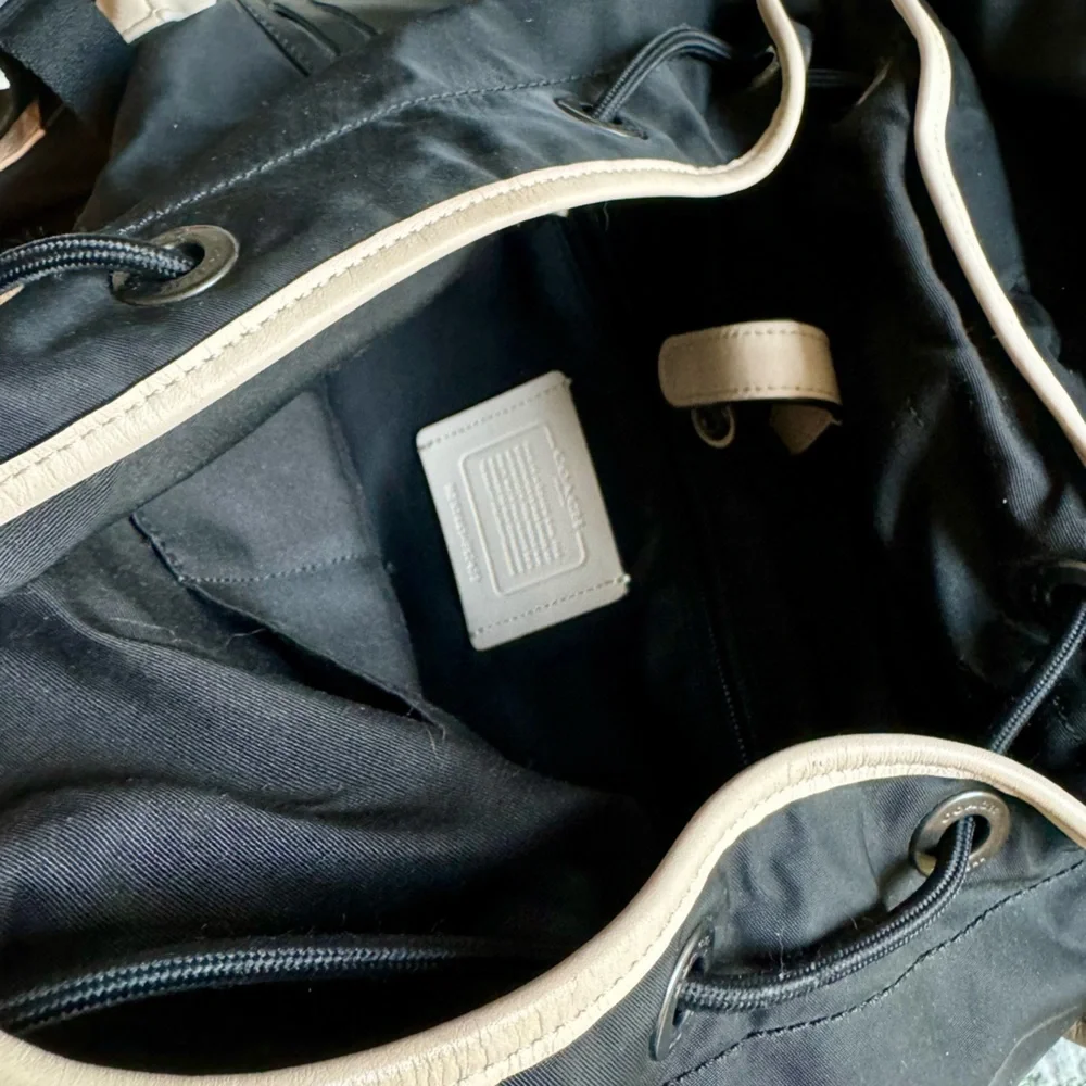 Coach Backpack Large Capacity - Picture 8 of 9